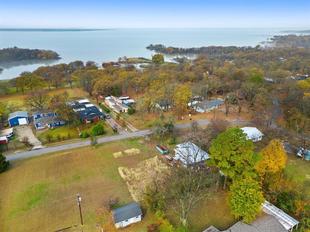 Whispering Oaks - Land