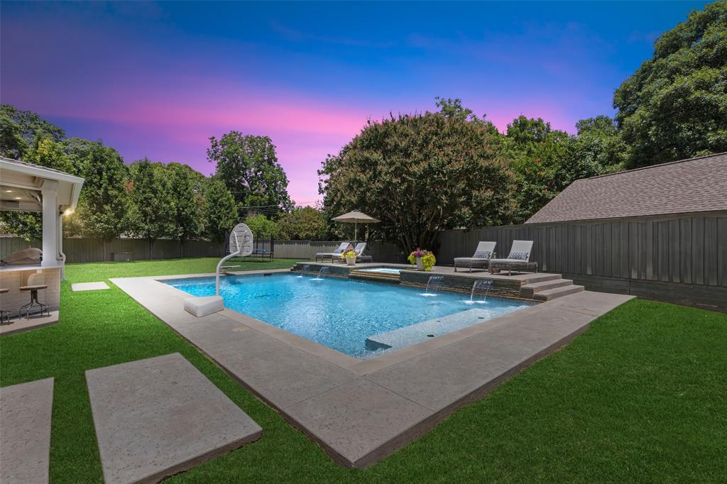 White Rock North 02 - Residential