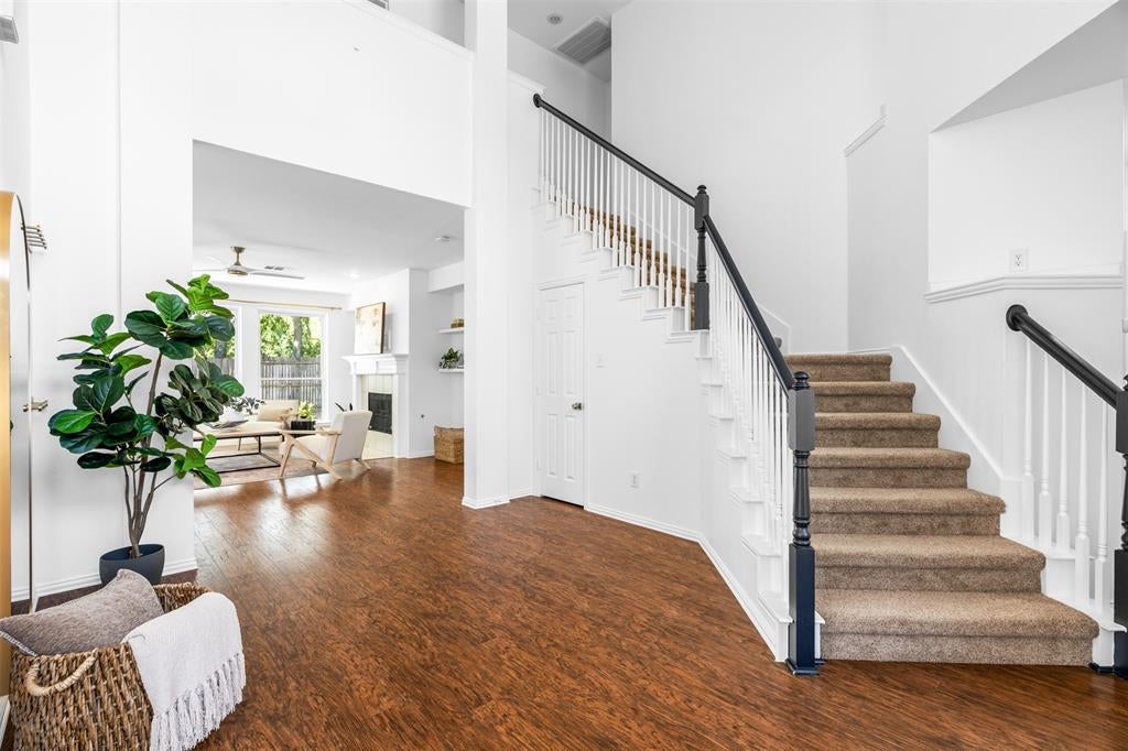1702 Leander Court