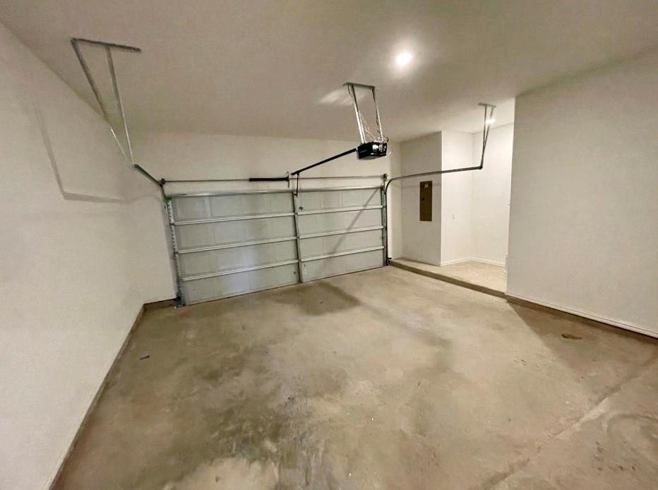 Bunker Hill Townhomes - Residential Lease