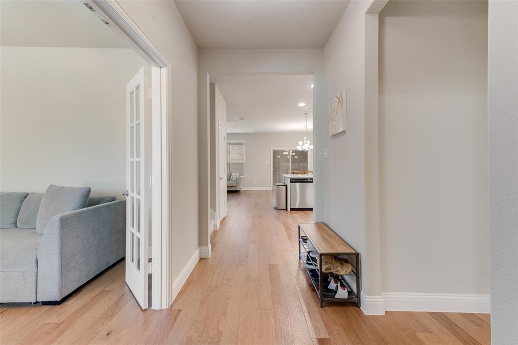 405 Carnaby Court