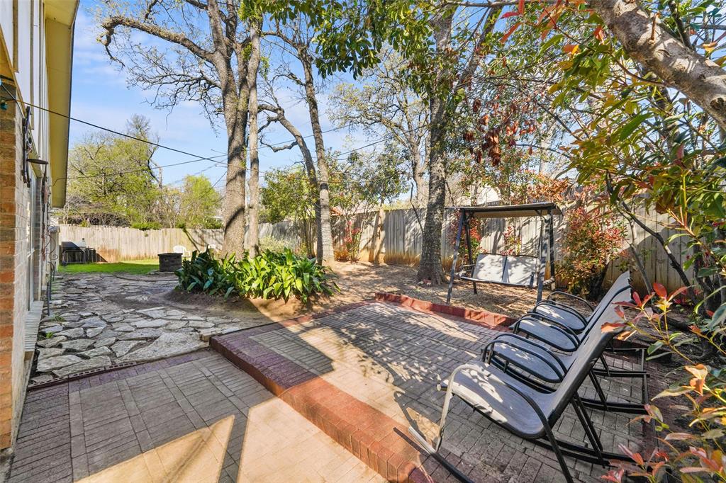 Moss Shadows Add - Residential