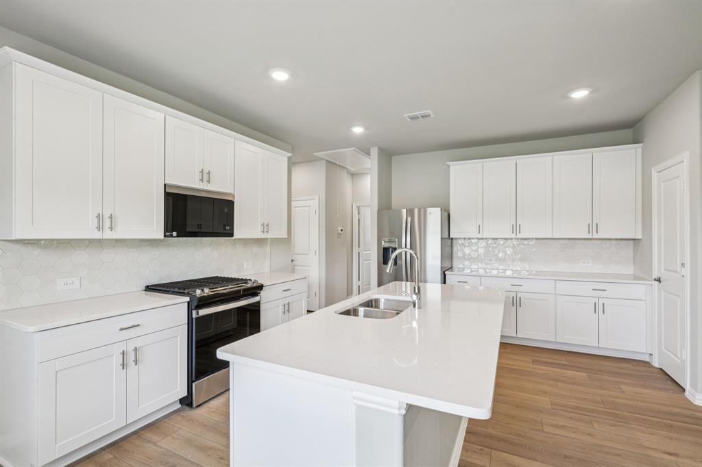 3604 Bridgeport Drive