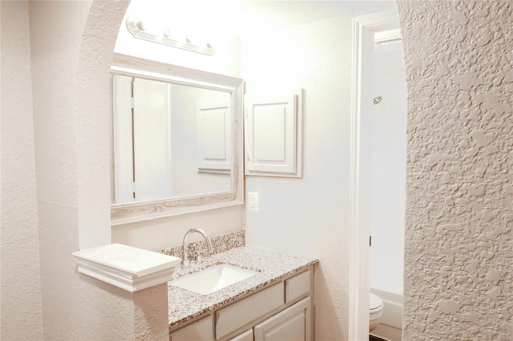 Oak Creek Condo - Residential