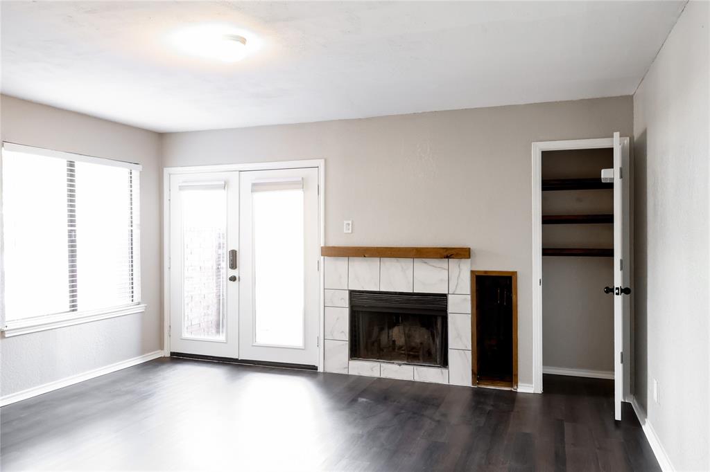 Oak Creek Condo - Residential