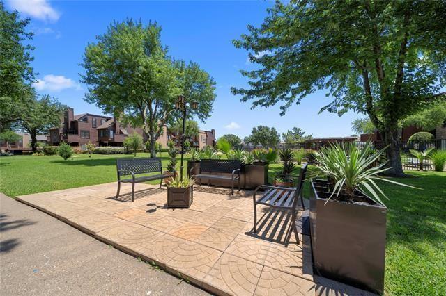 Oak Creek Condo - Residential