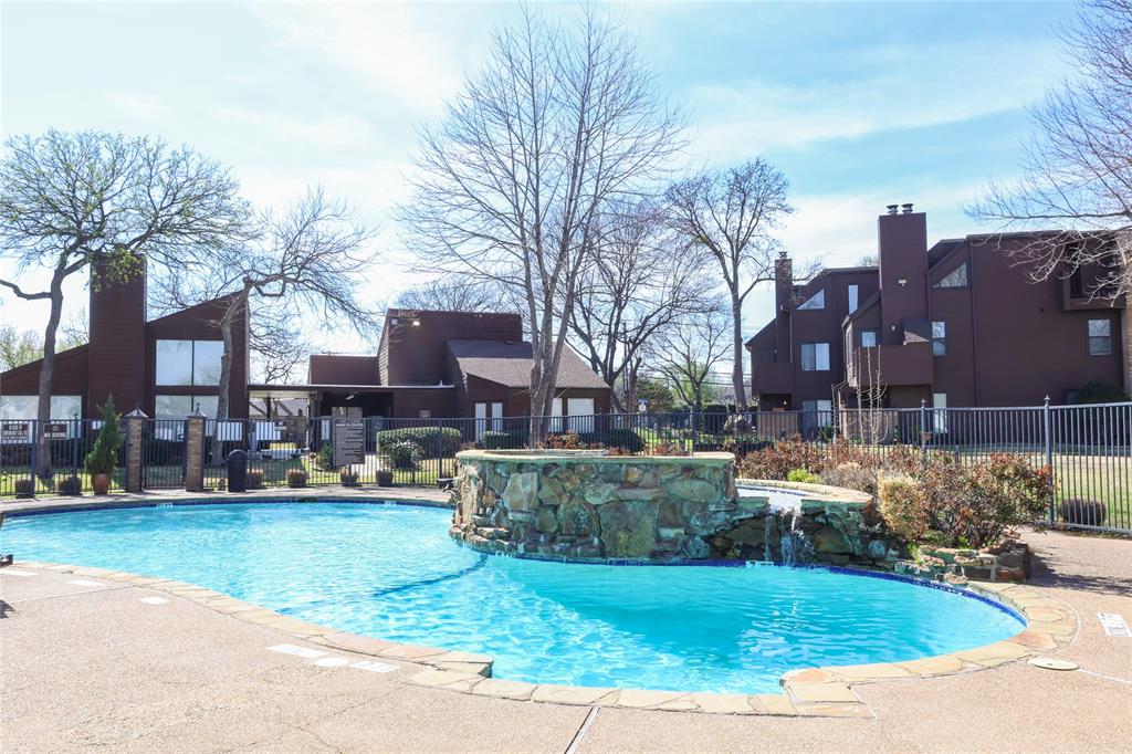 Oak Creek Condo - Residential
