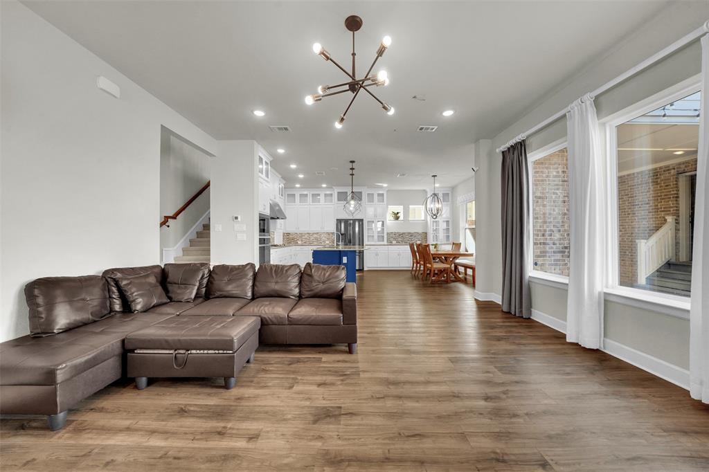 8858 Mandalay Street