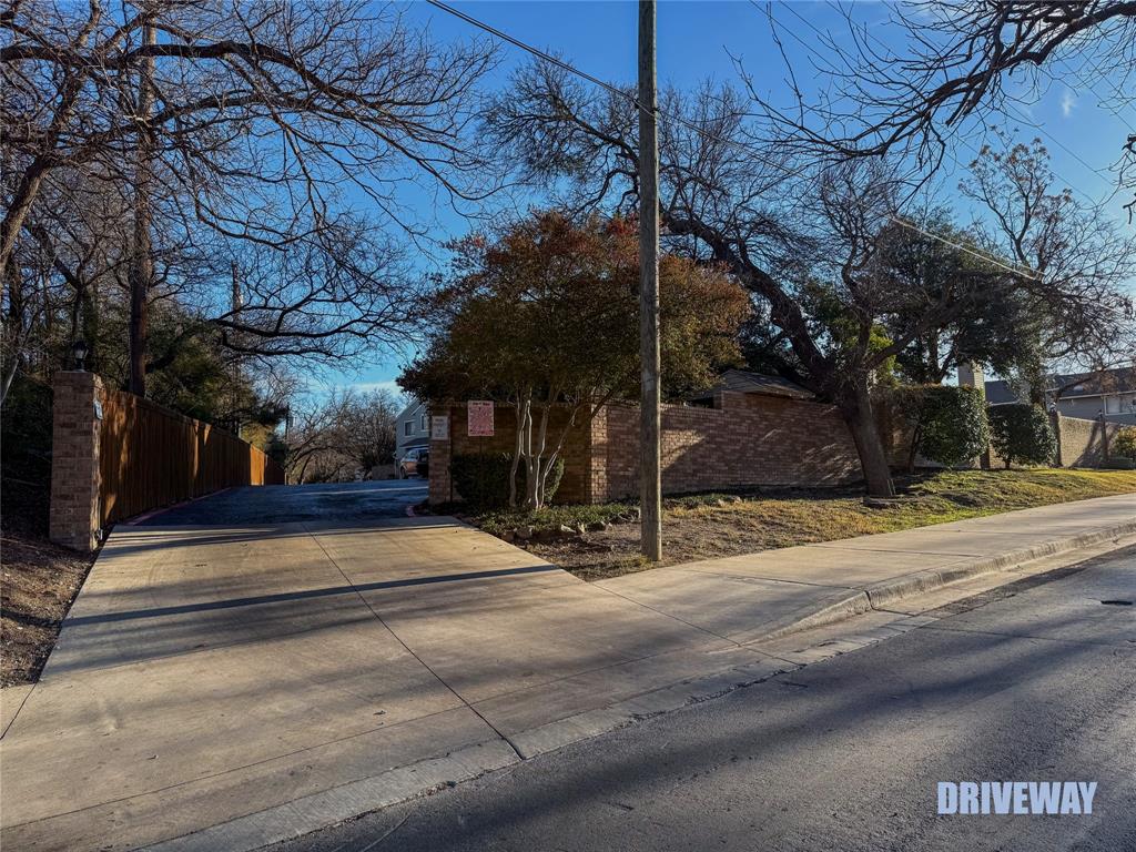 Claymore Park Condos - Residential