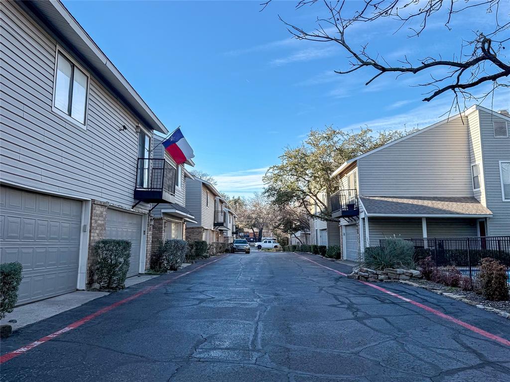 Claymore Park Condos - Residential