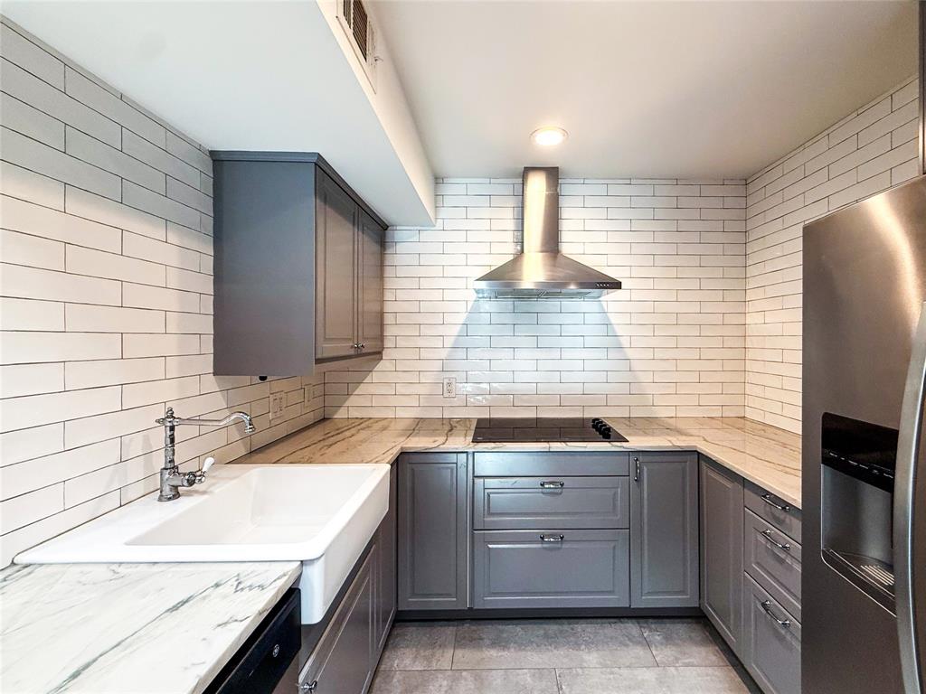 Claymore Park Condos - Residential