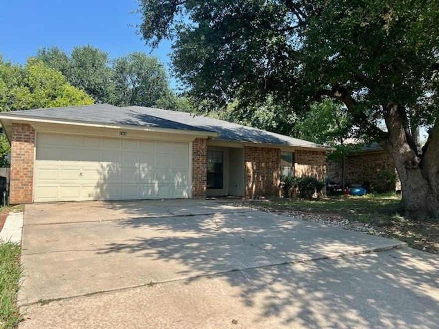 3 bedroom, 2 bath, 2 car garage. Home is in established neighborhood with central heat & air, washer and dryer connections, fenced yard,
1 year lease term required. Tenant pays all utilities.
For lease requirements please visit our website at www.dentonleasing.com.
To schedule a showing contact our office at 940-384-7378.