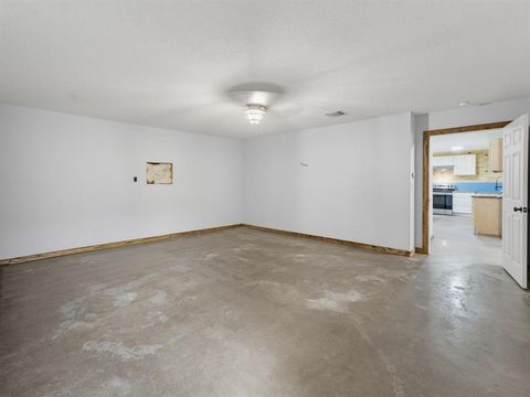 Tiny photo for 205 County Road 1794, Sunset, TX 76270 (MLS # 21341309)