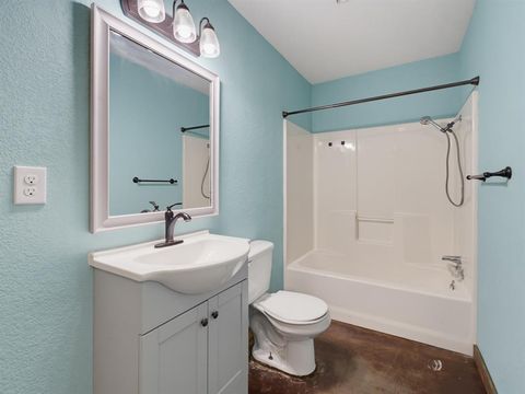 Tiny photo for 205 County Road 1794, Sunset, TX 76270 (MLS # 21341309)