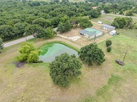 Photo of 205 County Road 1794, Sunset, TX 76270 (MLS # 21341309)