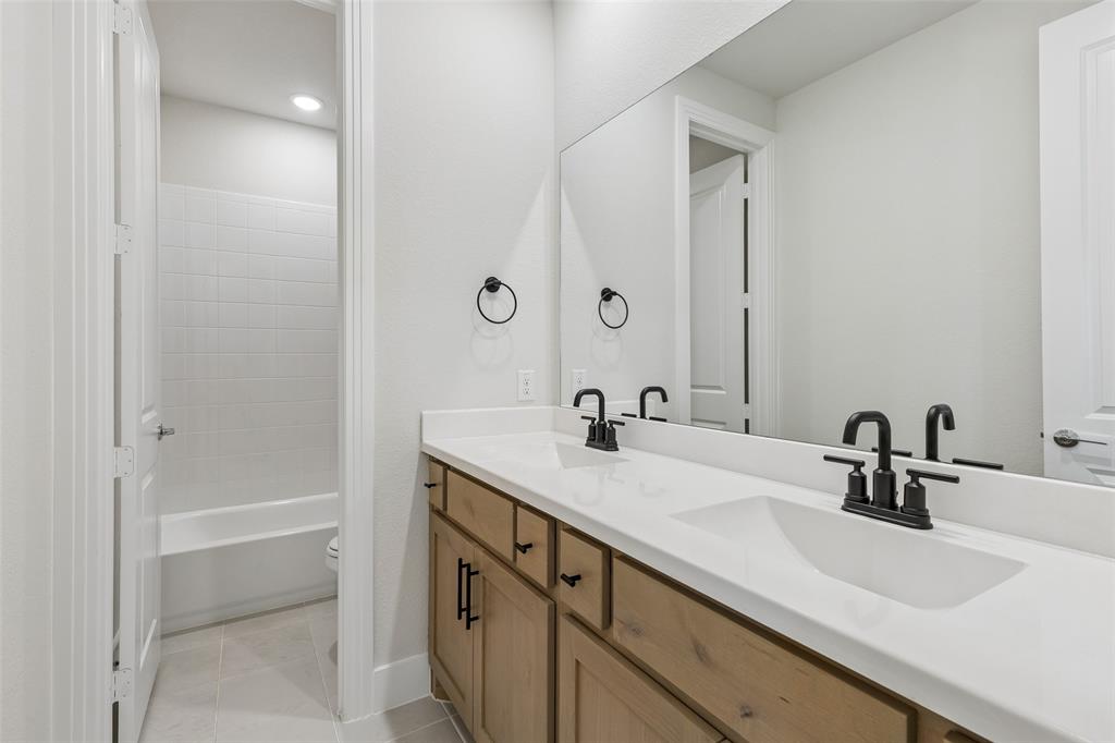 Trinity Falls - Residential