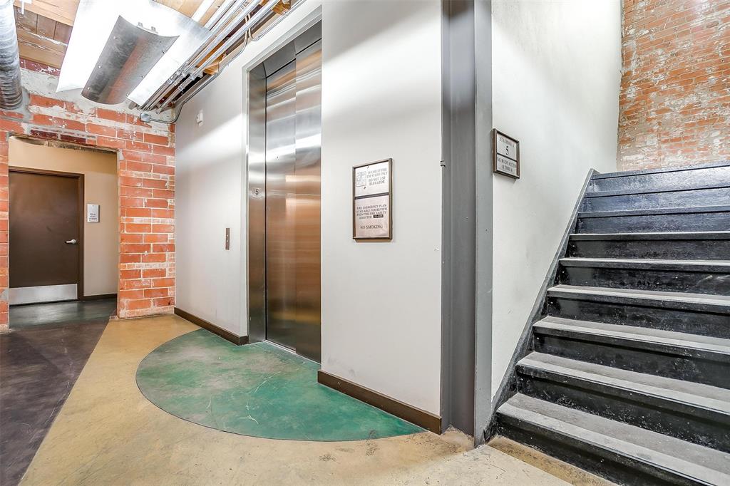 Elm Place Residences - Residential