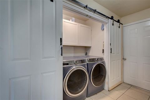 Tiny photo for 19408 County Road 4072, Kemp, TX 75143 (MLS # 21195235)