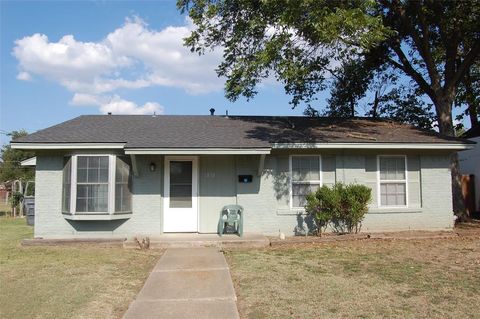 1808 Western Park Drive Dallas TX 75211