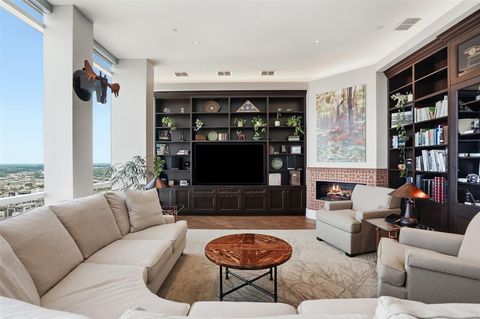 Tiny photo for 500 Throckmorton Street #3601, Fort Worth, TX 76102 (MLS # 21235738)