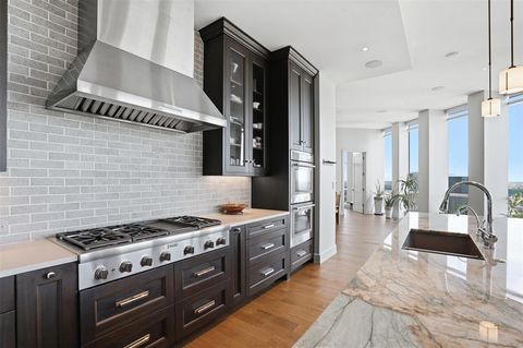 Tiny photo for 500 Throckmorton Street #3601, Fort Worth, TX 76102 (MLS # 21235738)