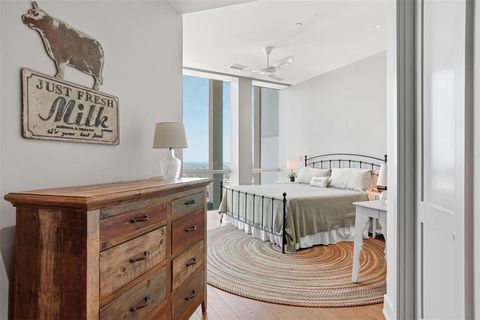 Tiny photo for 500 Throckmorton Street #3601, Fort Worth, TX 76102 (MLS # 21235738)