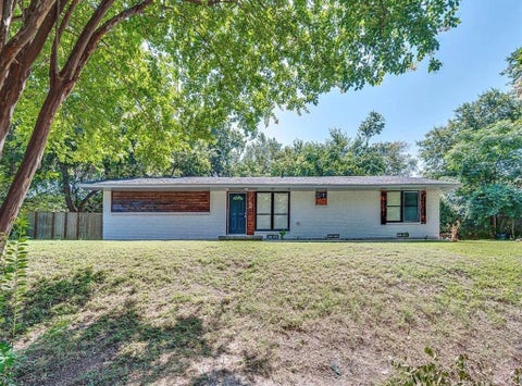 Photo of 6840 Timothy Drive, Dallas, TX 75227 (MLS # 21396777)
