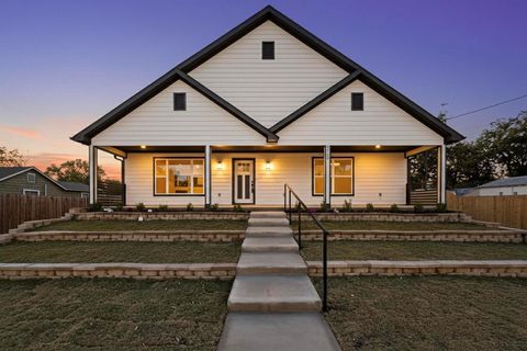 Photo of 5912 Bertha Lane, Haltom City, TX 76117 (MLS # 21112843)