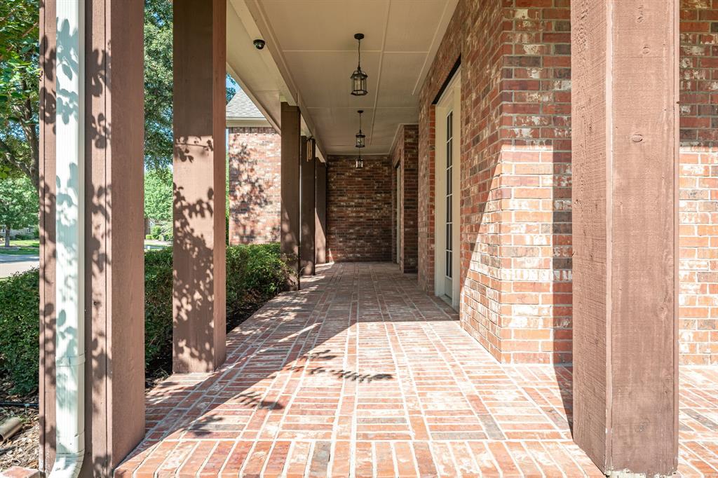 205 Creekside Drive