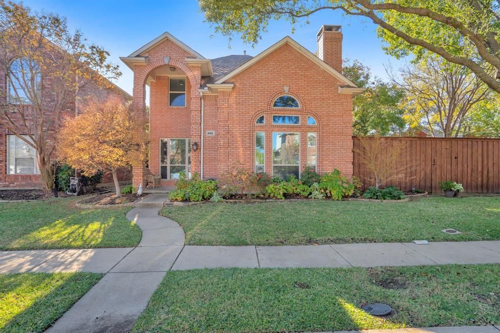 Photo of 901 Brentwood Drive, Coppell, TX 75019 (MLS # 21126806)