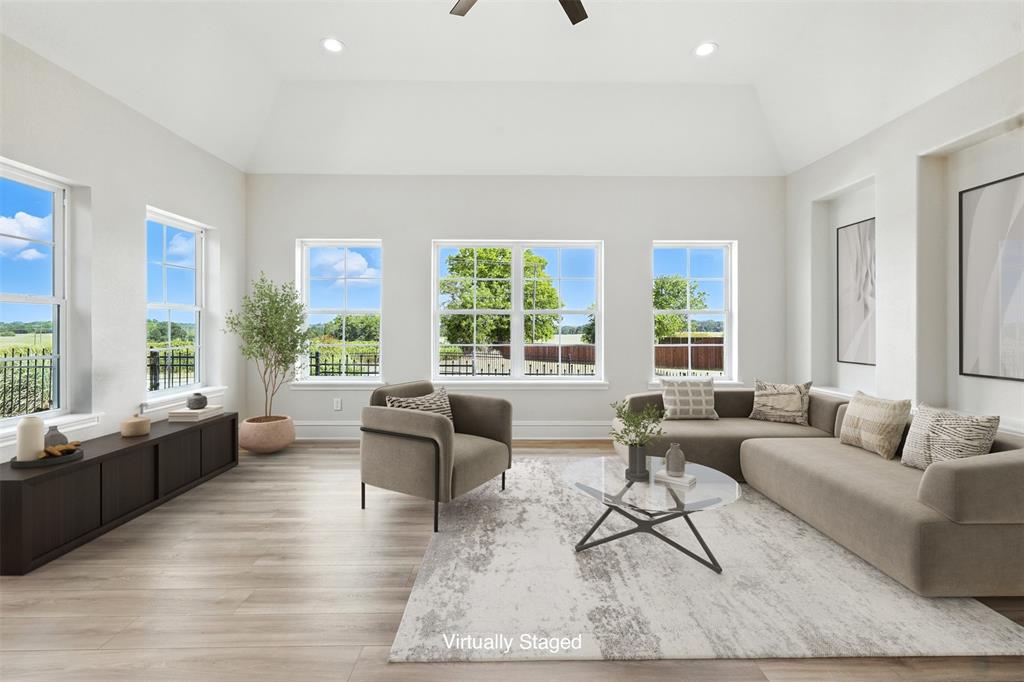 Stone Lk Ests - Residential