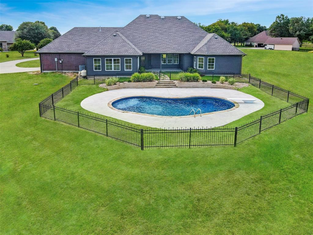 Stone Lk Ests - Residential
