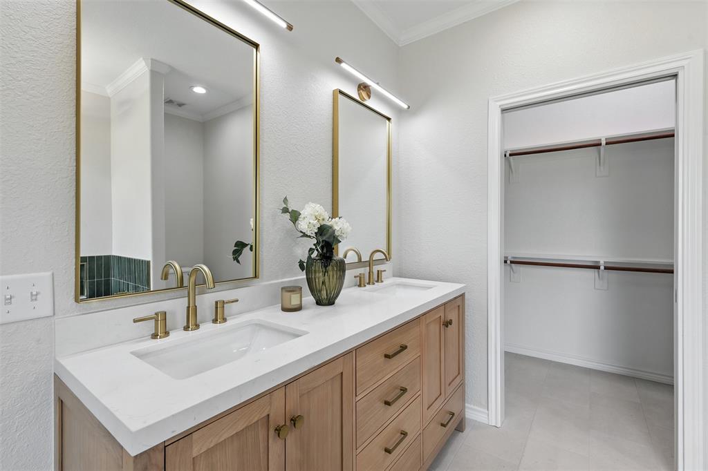 Stone Lk Ests - Residential