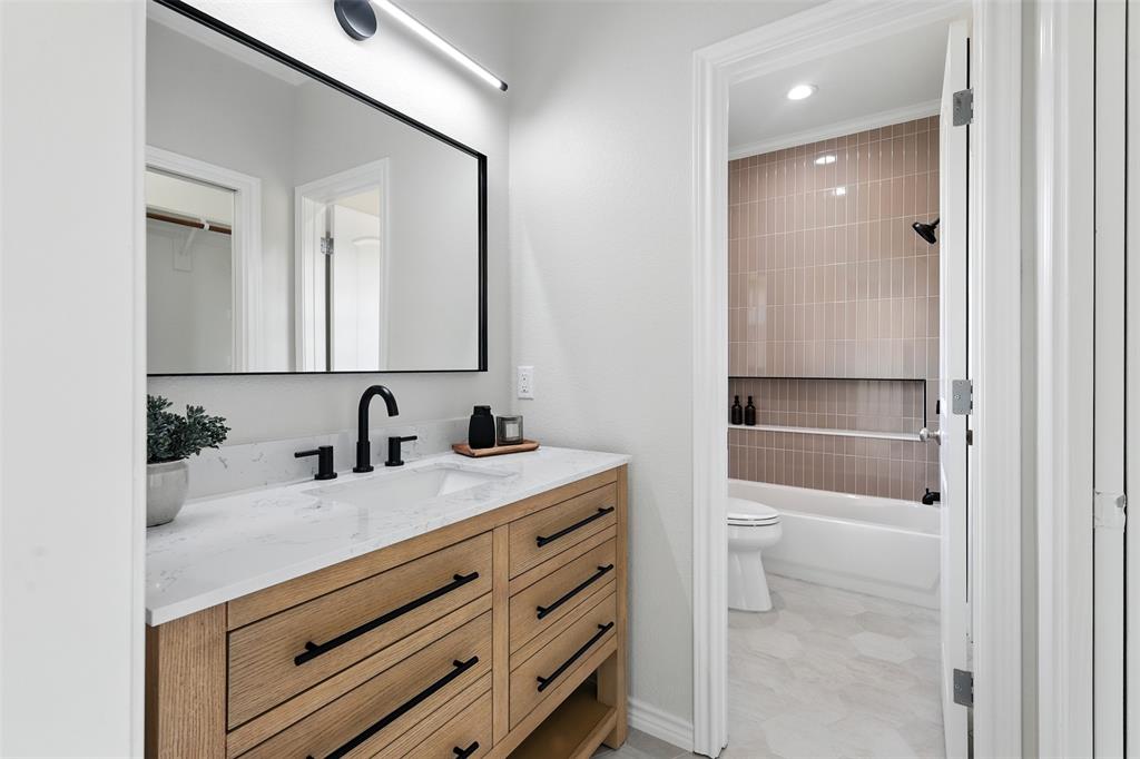 Stone Lk Ests - Residential