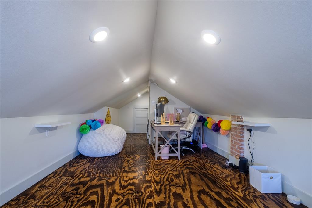 Eikel & Bruestedt - Residential