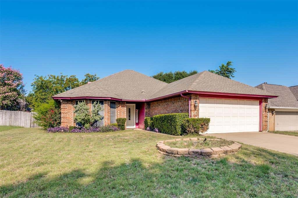 Photo of 9008 Topperwind Court, Fort Worth, TX 76134 (MLS # 21349502)