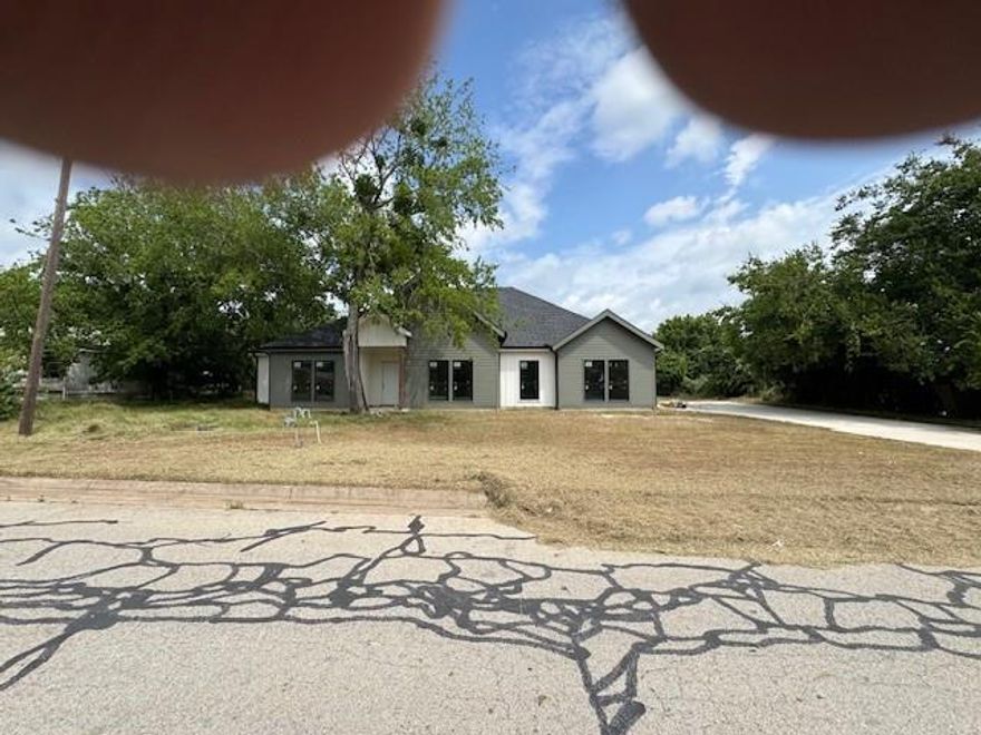 Located in the heart of Glen Rose, surrounded by charm and convenience. This home is being offered AS IS, with the finishing touches left for you to customize and make it truly your own. Whether you're an investor or a buyer ready to put in a little sweat equity, this is your chance to save and personalize your space.

Prefer a move-in ready option? Ask about our additional listing for a fully completed home. See MLS# 20974699

Don’t miss this opportunity—buy now and bring your vision (and gloves) to life!