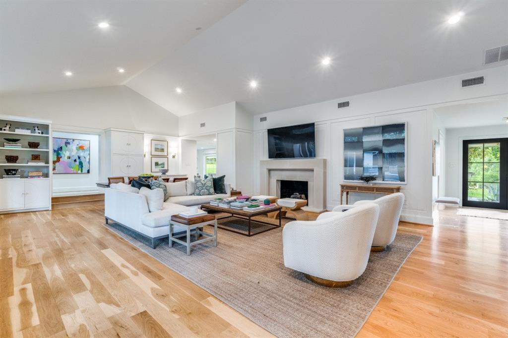 Janmar Circle Sec 04 - Residential