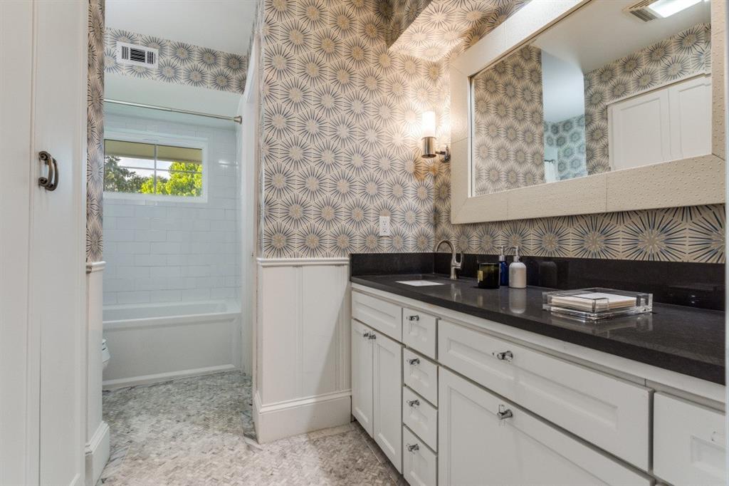 Janmar Circle Sec 04 - Residential