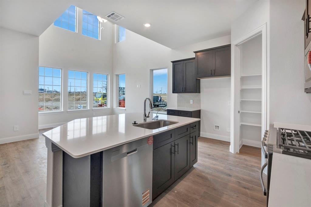 4546 Community Court