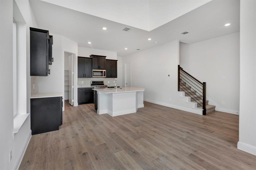 4546 Community Court