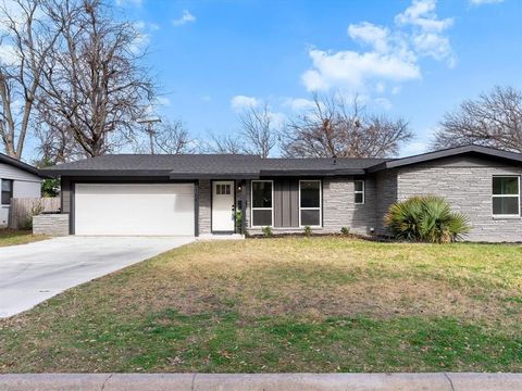 3104 Binyon Street Fort Worth TX 76133