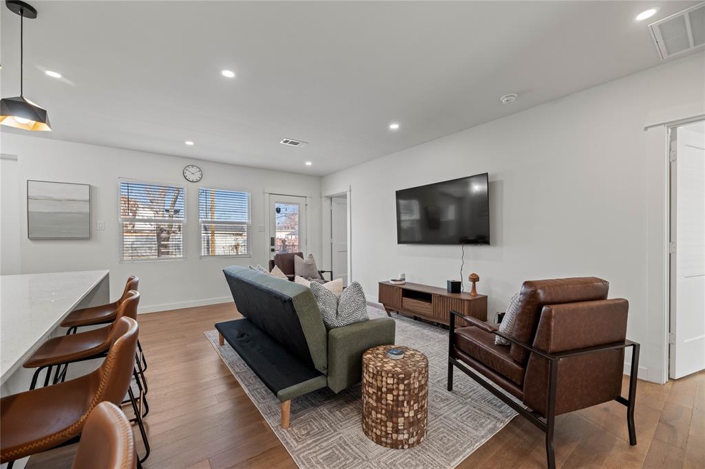 Elmwood - Residential Lease