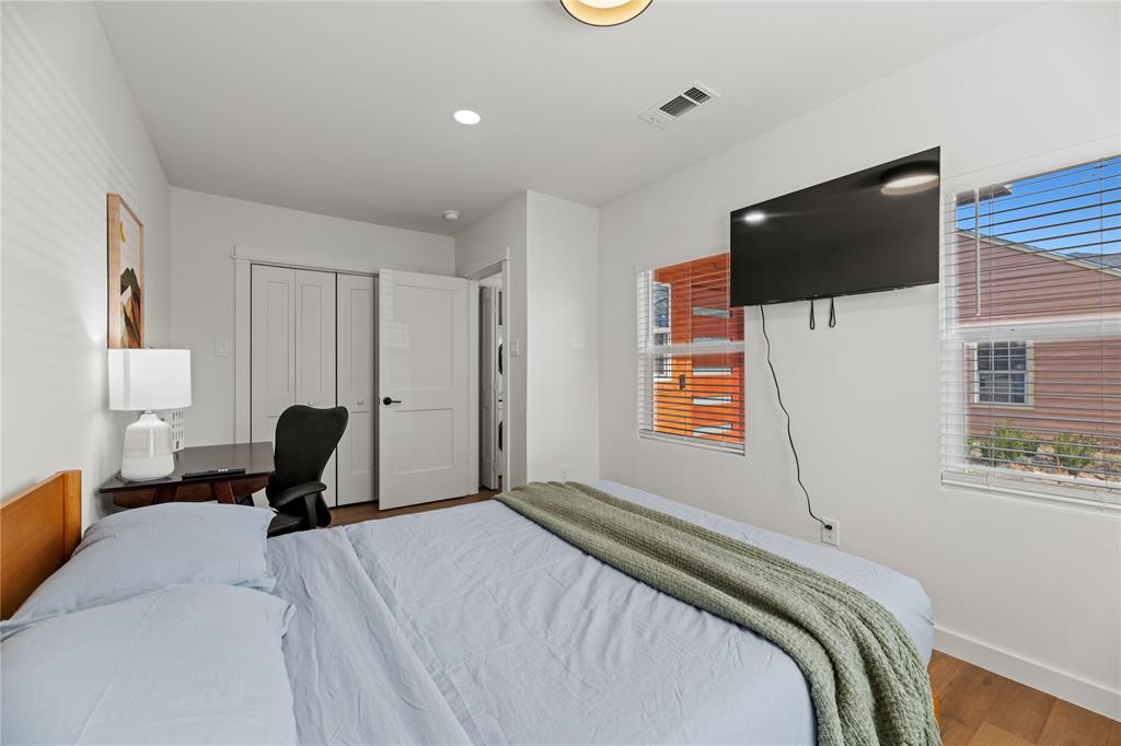 Elmwood - Residential Lease