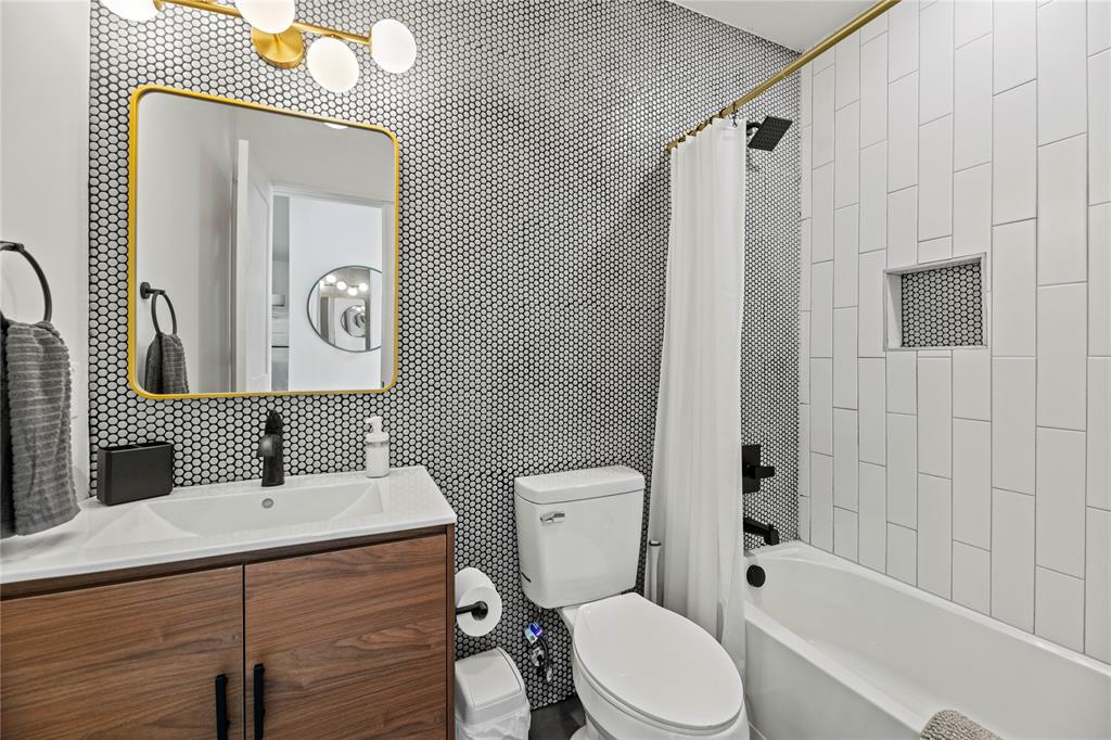 Elmwood - Residential Lease