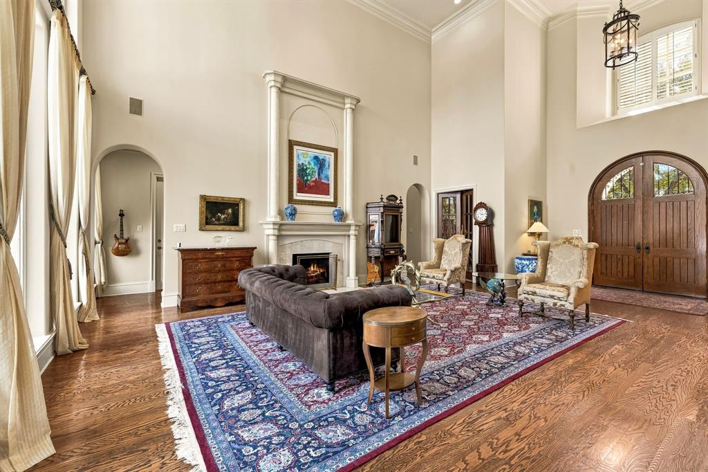 5213 Lakecreek Court