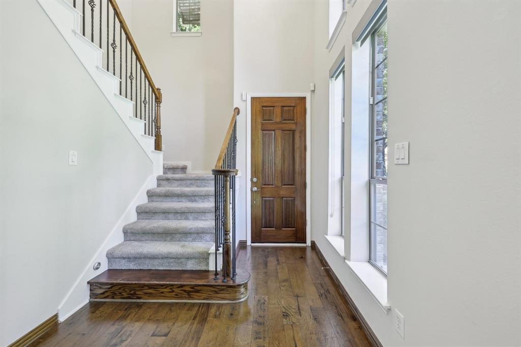 2484 Greymoore Drive