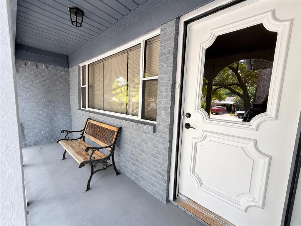 1323 Crestridge Drive