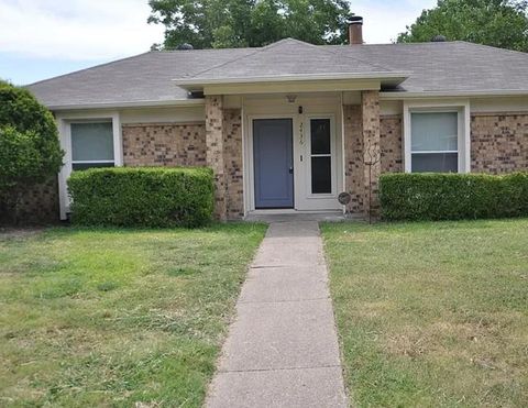 Photo of 2436 Trenton Drive, Mesquite, TX 75150 (MLS # 21205236)