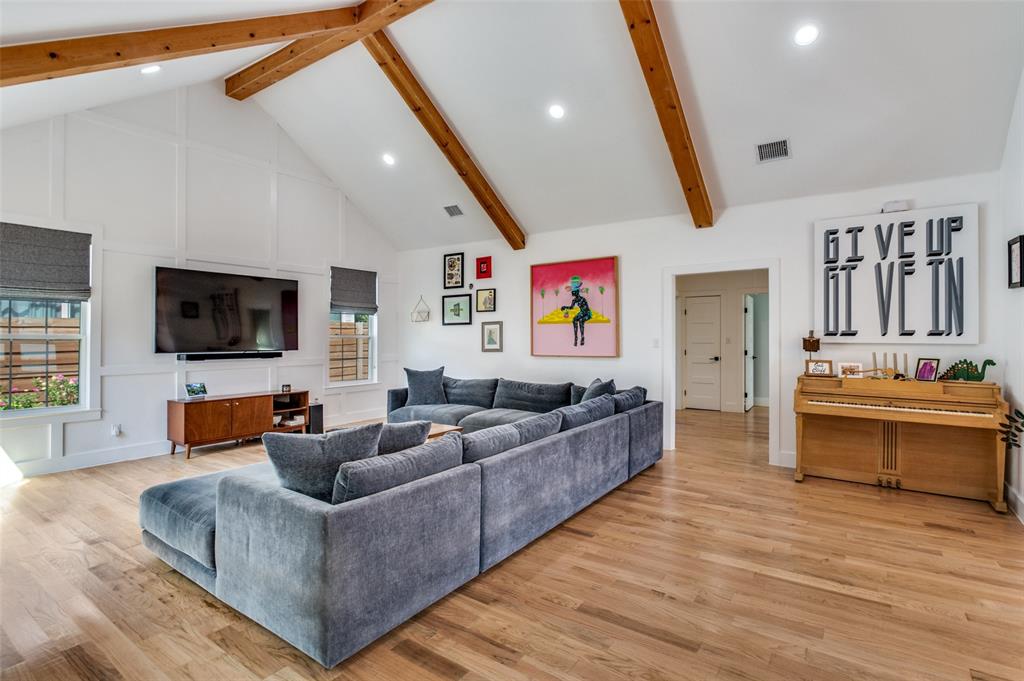 1723 N Edgefield Avenue